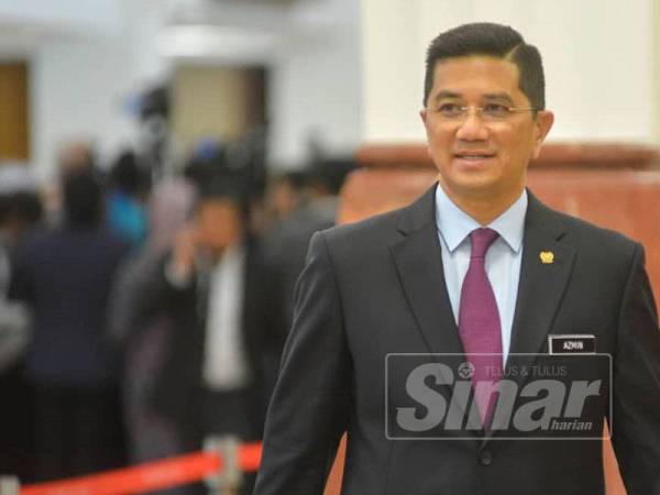 Mohamed Azmin ketika ditemui di Parlimen hari ini. -Foto Sinar Harian SHARIFUDIN ABDUL RAHIM