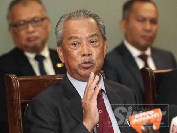 Muhyiddin Yassin - Foto fail