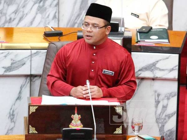 Menteri Besar Selangor, Amirudin Shari ketika membentangkan Belanjawan Selangor 2020 di Dewan Undangan Negeri (DUN) Selangor, di sini hari ini. - FOTO ASRIL ASWANDI SHUKOR