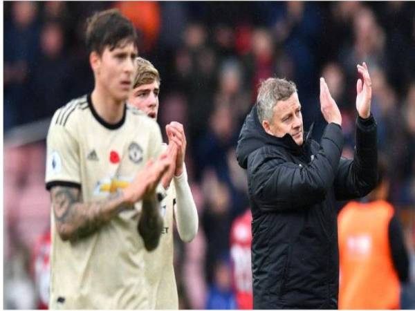 Solskjaer (kanan) akui anak buahnya gagal melakukan permulaan terbaik setelah tumpas 0-1 kepada Bournemouth di Stadium Vitality semalam.