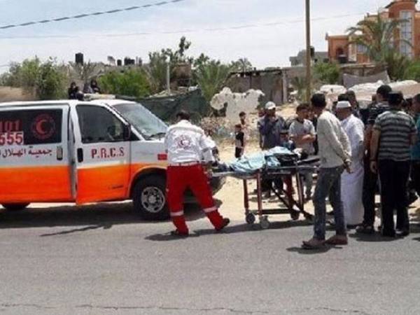 Mangsa dikejarkan ke Hospital Beit Jala di Al-Khalil dan dilapor stabil. -Foto Agensi