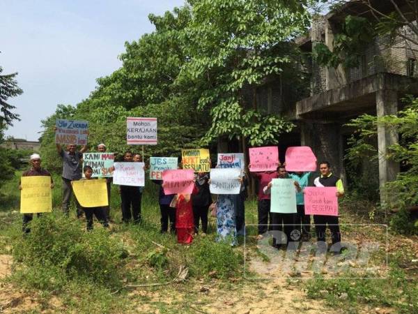 Sebahagian pembeli merayu kerajaan negeri dan KPKT campur tangan.