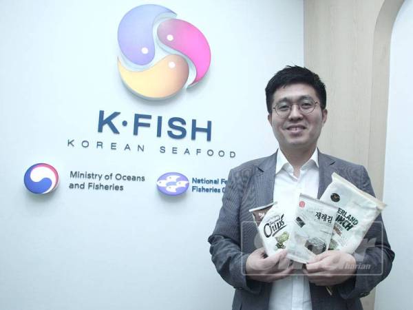 Korea Seafood Trade Support Centre (Kuala Lumpur) di bawah jenama K•FISH Korean Seafood melebarkan pasaran produk rumpai laut ke luar Korea dengan menumpukan pasaran Asia Tenggara. - FOTO ZAHID IZZANI