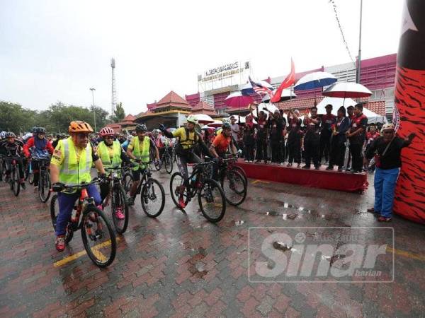 Aktiviti berbasikal juga diantara sukan yang tersenarai dalam BSN kali ini.