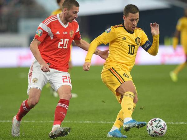 Aksi Hazard ketika mewakili Belgium menentang Rusia pada perlawanan Kelayakan Euro 2020 di Gazprom Arena Saint Petersburg 16 November lalu.