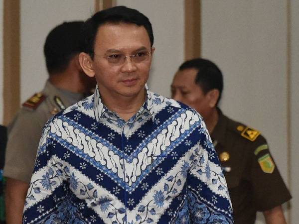 Ahok sebelum ini pernah memaklumkan beliau enggan lagi terlibat dalam dunia politik.