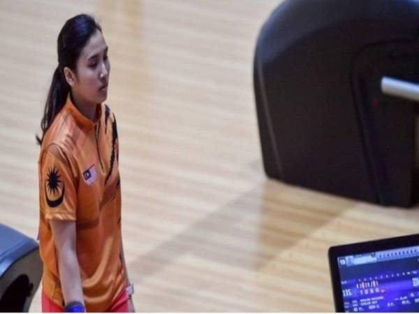 Natasha gagal dalam misi memburu gelaran juara boling Piala Dunia Boling di Pusat Boling, Palembang, Indonesia, selepas terkandas saingan separuh akhir hari ini.