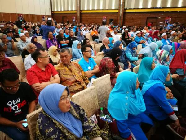 Kira kira 1000 hadir pada Konvensyen Reformis 2019 anjuran Otai Reformis 98 di Ideal Convention Centre Shah Alam di sini hari ini.