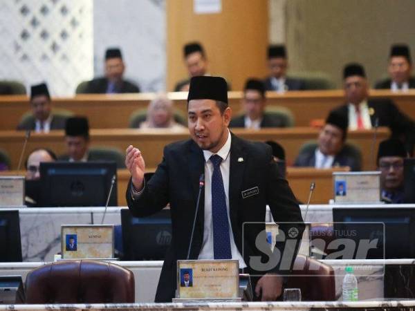 Dr Sahruddin ketika Sidang DUN Johor ke-14 hari ini.