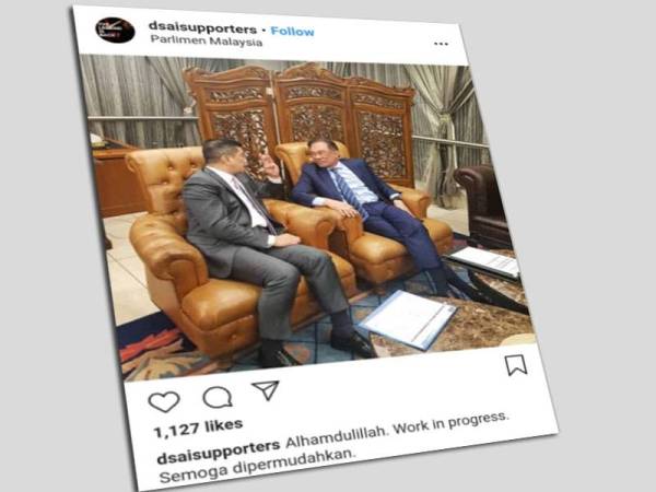 Gambar pertemuan mesra Anwar (kanan) dan Mohamed Azmin ditularkan dalam laman sosial Instagram sejak petang tadi.