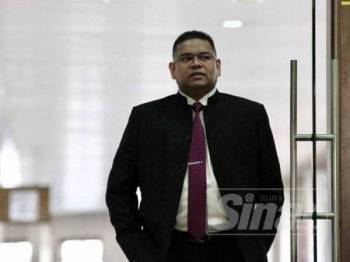 Lokman Noor Adam dakwa dipecat UMNO