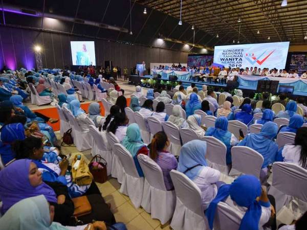 Kongres Nasional Tahunan Wanita dan Angkatan Muda Keadilan di Pusat Dagangan Antarabangsa Melaka (MITC) Ayer Keroh. - Foto Bernama