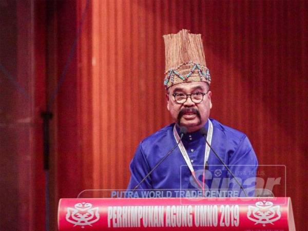 Ramli berucap ketika Perhimpunan Agung UMNO 2019 di PWTC, Kuala Lumpur hari ini. - FOTO ZAHID IZZANI