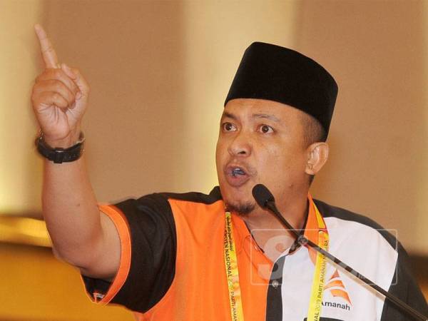 Mohd Fadzly ketika ketika membahas usul Pidato Presiden bertajuk 'Setahun kerajaan PH' pada Konvensyen Nasional Amanah 2019 di IDCC di sini hari ini. -Foto Sinar Harian ROSLI TALIB