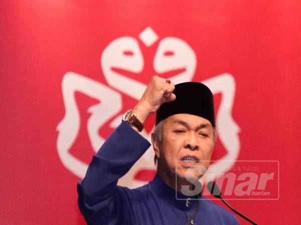 Ahamd Zahid ketika berucap pada Perhimpunan Agung UMNO 2019 di PWTC, Kuala Lumpur. - FOTO ZAHID IZZANI