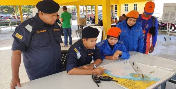 3. MRSC Langkawi telah mengaktifkan operasi SAR bagi mengesan dua orang nelayan tempatan yang dipercayai hilang setelah keluar ke laut di Yan, di sini, pada Jumaat lepas.