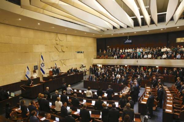 Pembacaan pertama rang undang-undang itu mendapat 50 undian sokongan di Knesset.