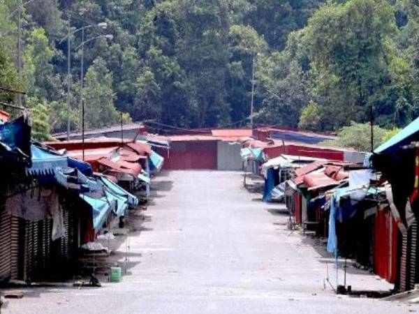 Sejak pemansuhan Zon Aliran Bebas di antara Malaysia dan Thailand pada tahun 2015, Wang Kelian kini jadi 'pekan mati'.