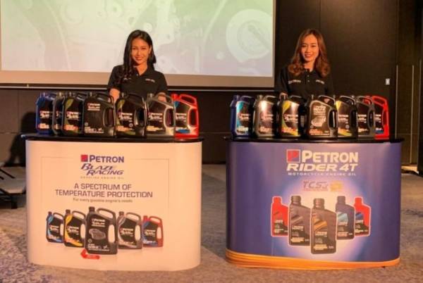 RANGKAIAN produk Petron HTP yang lengkap itu boleh didapati di stesen minyak Petron terpilih di seluruh negara, kedai dalam talian Shopee, bengkel dan pengedar sah Petron.