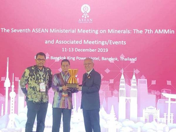 KSSB meraih tempat pertama bagi anugerah kategori Amalan Terbaik Dalam Pembangunan Mineral yang Mampan di 2nd ASEAN Mineral Awards (AMA) di Bangkok, Thailand.