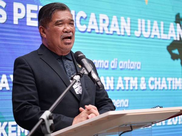 Menteri Pertahanan Mohamad Sabu -Foto Bernama