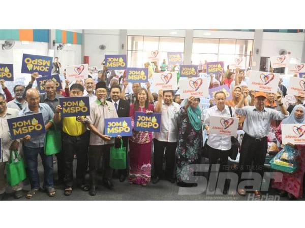 Teresa pada Program Taklimat Pensijilan MSPO dan sesi dialog bersama penanam sawit Selangor di Dewan Dato' Penggawa Permatang hari ini.