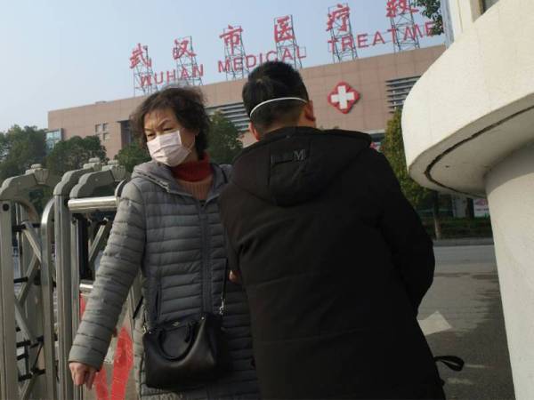 Sejak laporan awal kes seumpama di Wuhan pada 31 Disember, misteri coronavirus telah menjejaskan sekurang-kurangnya 41 orang di bandar berkenaan. - Foto AFP