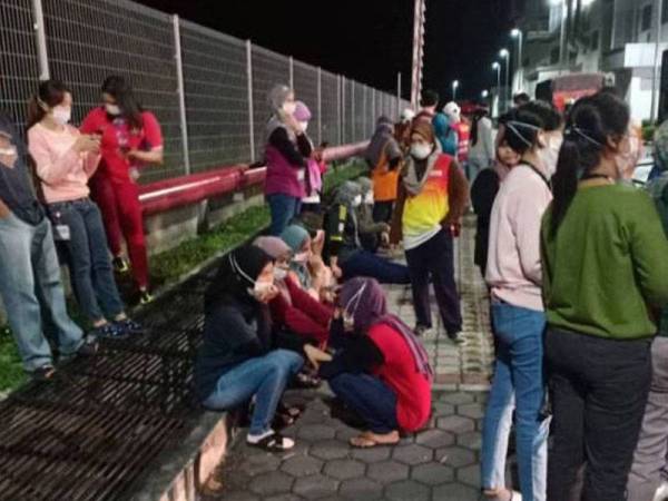 28 pekerja kilang yang menerima rawatan berikutan terdedah kepada kebocoran gas ammonia berada dalam keadaan stabil. Foto: JBPM Kedah