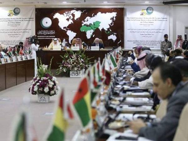 OIC yang bersidang di Jeddah hari ini menyatakan pendirian sama dengan Liga Arab menolak pelan damai diumumkan Trump pada minggu lalu. - Foto: Agensi