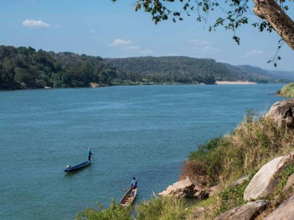 Rancangan Beijing untuk mengorek sungai boleh mengancam keselamatan dan kedaulatan Thailand. - Foto Agensi