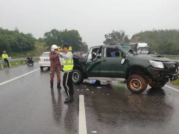 Kemalanan berlaku di Kilometer (KM) 119 Lebuhraya Pantai Timur (LPT) hala Kuala Lumpur hari ini.