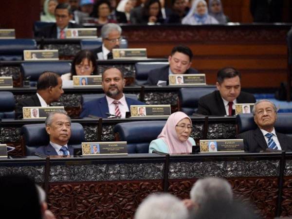 Dewan Rakyat - Foto Bernama