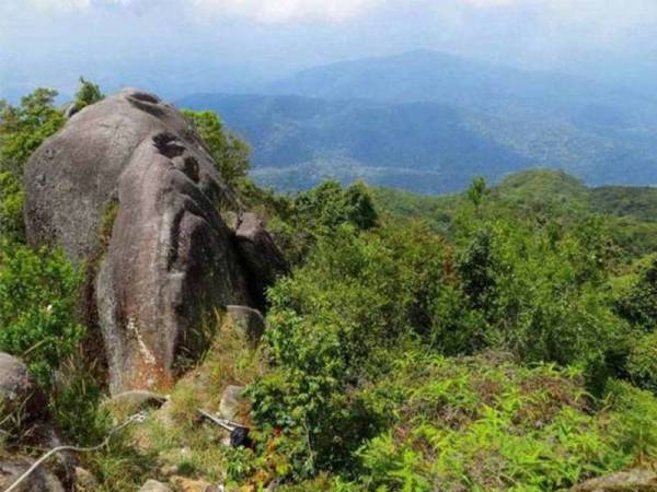 6 Jam Bawa Turun Mayat Bekas Tentera Mati Di Gua Baso