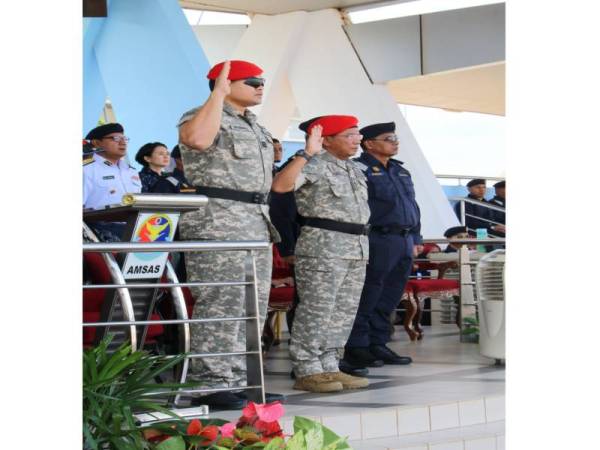 Ketua Pengarah Apmm Terima Beret Kehormat Star Team