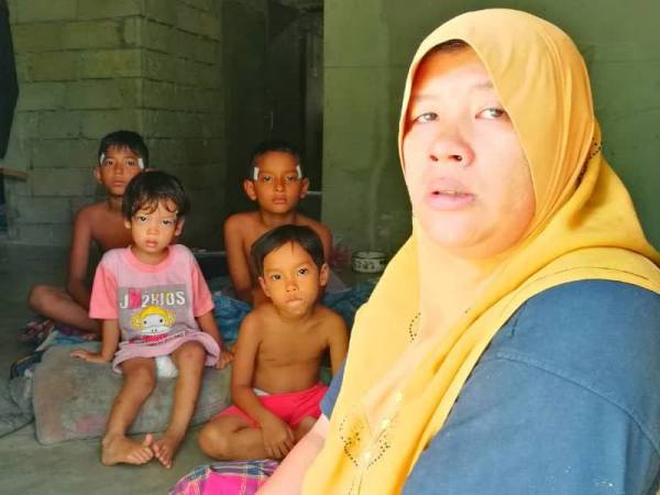 Julailie Yasmin dan anak-anaknya berterima kasih kepada semua penderma.