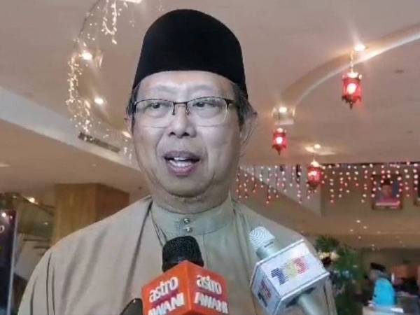 Exco Pelaburan, Industri dan Pembangunan Wilayah Perak, Datuk Seri Mohammad Nizar Jamaluddin.