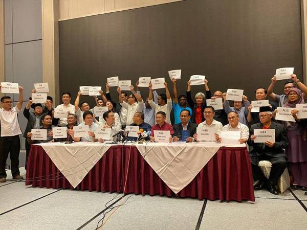 Sidang media PH Johor di Grand Paragon Hotel malam ini.