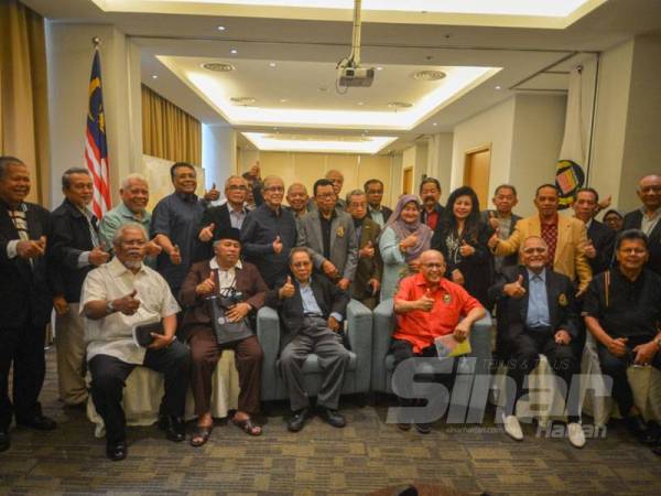 Barisan ahli Mubarak pada sidang akhbar sempena Retreat Mubarak Malaysia 2020 hari ini. -Foto: SHARIFUDIN ABDUL RAHIM