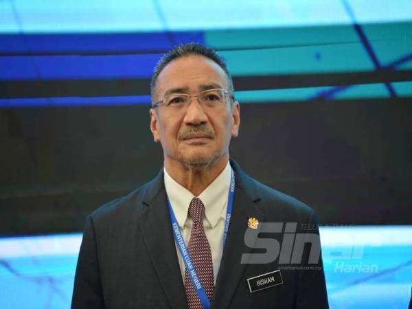 Hishammuddin pada Majlis Sambutan Datuk Seri Hishamuddin Hussein di Kementerian Luar Negeri hari ini. Foto Sinar Harian SHARIFUDIN ABDUL RAHIM 