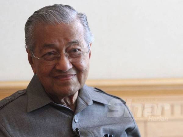 Wawancara eksklusif bersama ikon negarawan Dr Mahathir bagi merungkai persepsi dan dakwaan yang mengeruhkan dunia politik negara. - FOTO ASRIL ASWANDI