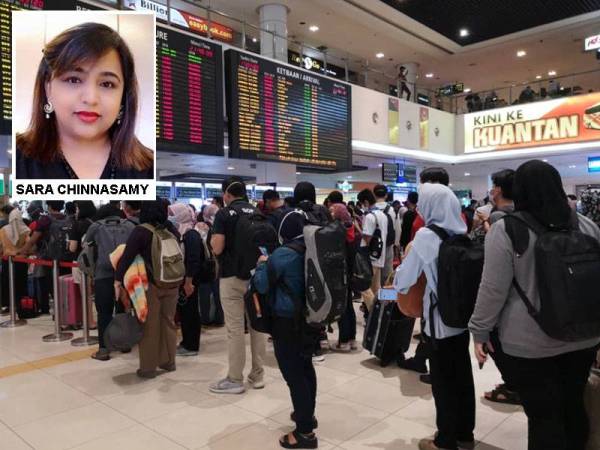 Suasana di Terminal Bersepadu Selatan (TBS) Kuala Lumpur malam tadi sebelum Perintah Kawalan Pergerakan dikuatkuasakan bermula hari ini.