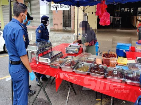 Penguatkuasa MDKS membuat pemeriksaan dalam operasi berkenaan.