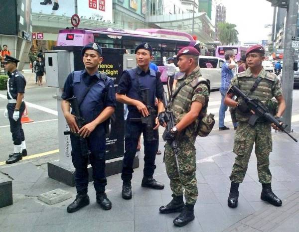 Minda Pertahanan Latihan Polis Dan Tentera Kemuncak Kejayaan