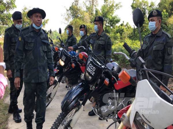  Kawalan di laluan tikus di sepanjang sempadan Malaysia-Thailand dengan mengadakan rondaan unit bermotosikal ketika tempoh PKP.