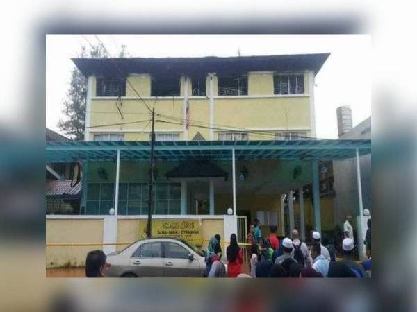 Tragedi kebakaran menyayat hati yang berlaku di Pusat Tahfiz Darul Quran Ittifaqiyah yang menyebabkan seramai 21 pelajar dan dua warden maut selepas terperangkap di tingkat tiga asrama pusat tahfiz tersebut.