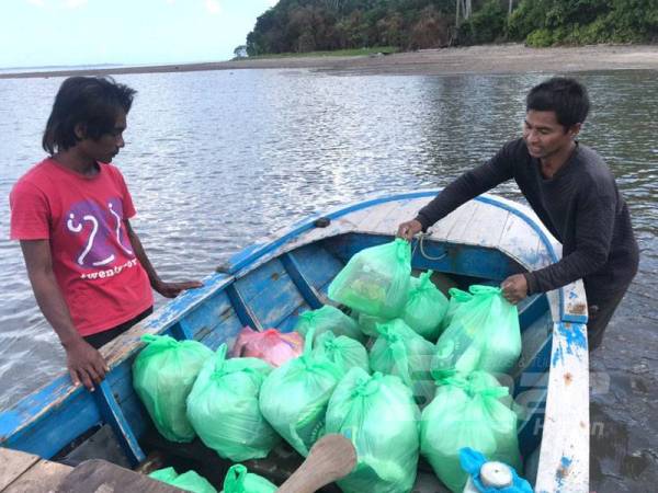 Bantuan dihulurkan kepada penduduk di Pulau Banggi.