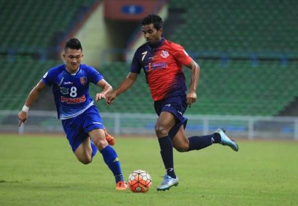 Sumareh akui sehingga kini masih mengagumi Ali Ashfaq (kanan). Foto: www.asiana.my