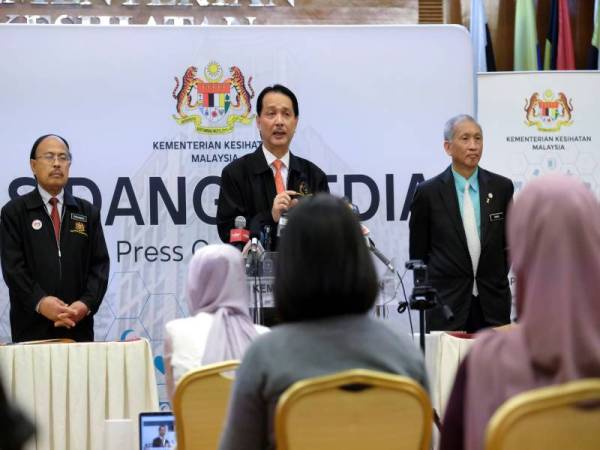 Dr Noor Hisham pada sidang media harian berkaitan jangkitan Covid-19 di Kementerian Kesihatan hari ini. - Foto Bernama