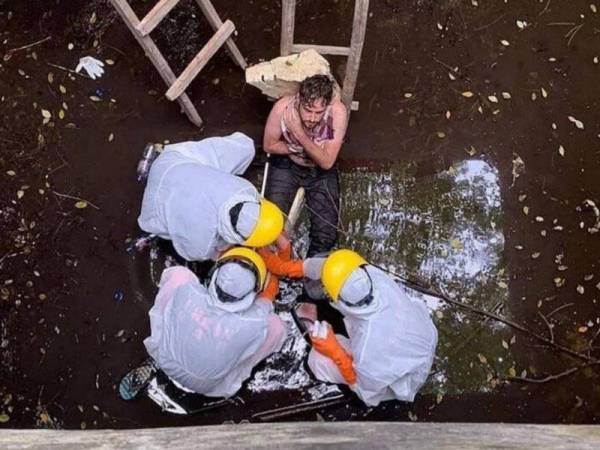 Jacob Roberts, 29, diselamatkan oleh pasukan penyelamat selepas enam hari berada di dalam sebuah perigi. Foto: Agensi