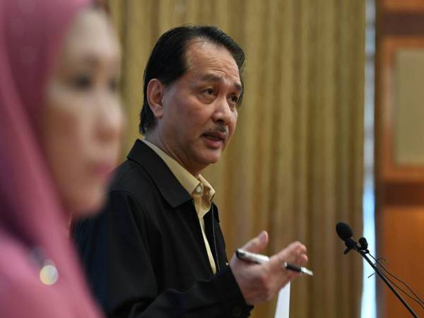 Dr Noor Hisham Abdullah semasa sidang media harian berkaitan jangkitan Covid-19 di Kementerian Kesihatan hari ini. - Foto Bernama